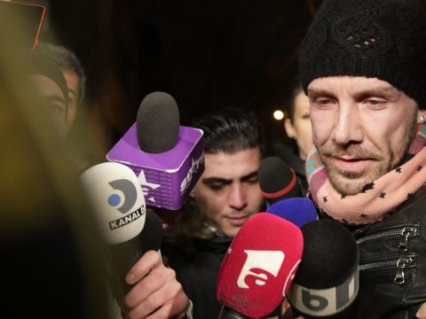 Egy klinikát bezártak, háromnak felfüggesztették a tevékenységét az álorvos esete óta