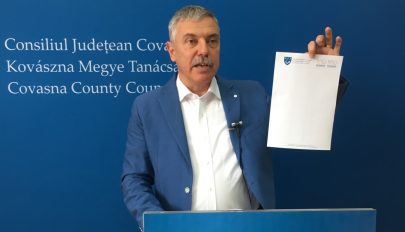 Ismét elutasította a bíróság a Kovászna megyei önkormányzat többnyelvű fejléces papírjának betiltását