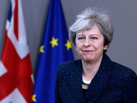 Theresa May: megállapodás nélkül hónapokat késhet, akár el is maradhat a Brexit