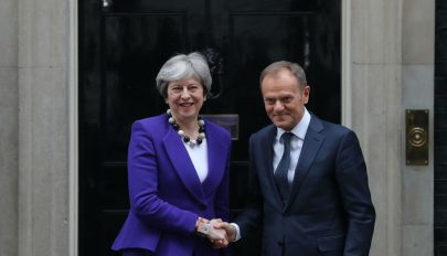 Theresa May a Brexit június 30-ig terjedő halasztását kérte