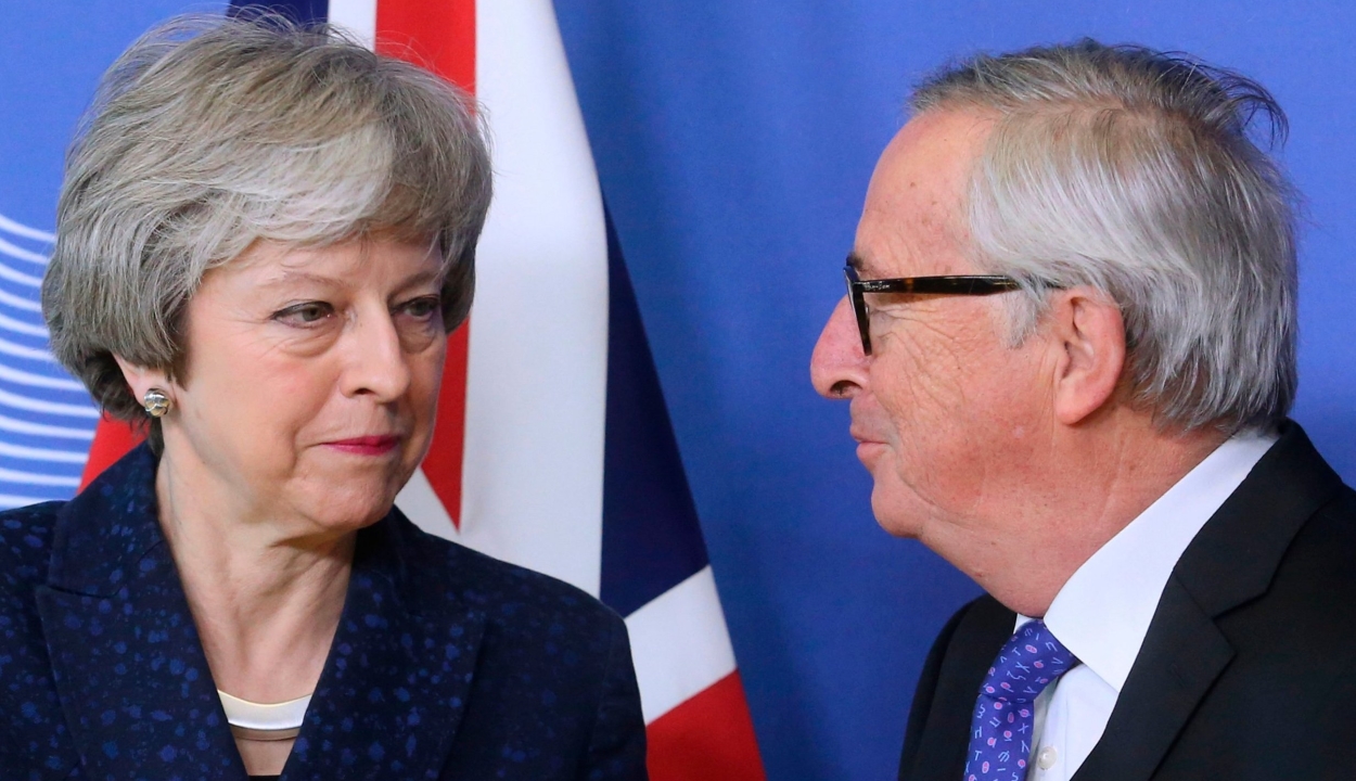 Brexit: Juncker és May a tárgyalások folytatásáról állapodott meg Brüsszelben