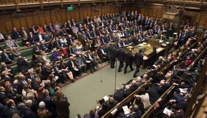 Napirendre tűzi a brit parlament a rendezetlen Brexit tilalmát célzó ellenzéki javaslatot