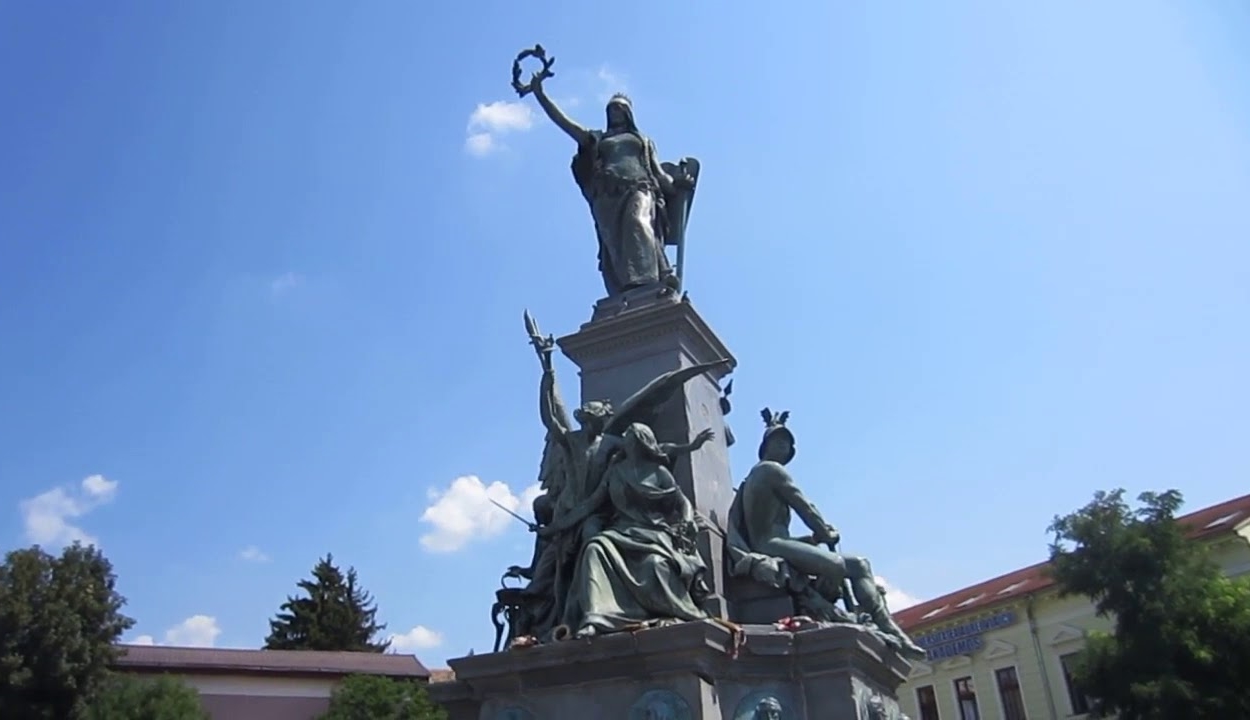 Az aradi Szabadság-szobor megsemmisítését követeli a Noua Dreptă