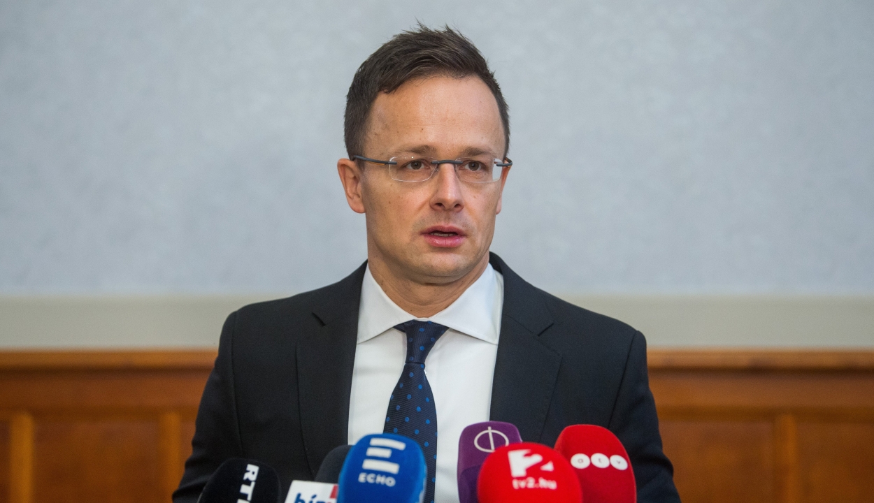 Szijjártó: a Romániát érintő magyar álláspontot is befolyásolhatja a magyarellenesség