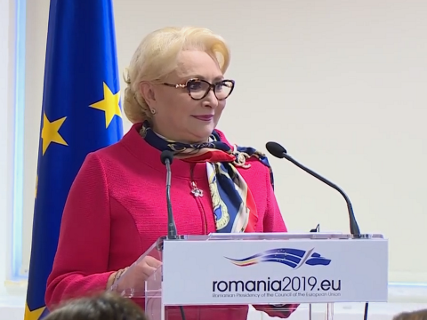 Dăncilă szerint veszélyes, hogy Timmermans a hetes cikkellyel fenyegeti Romániát