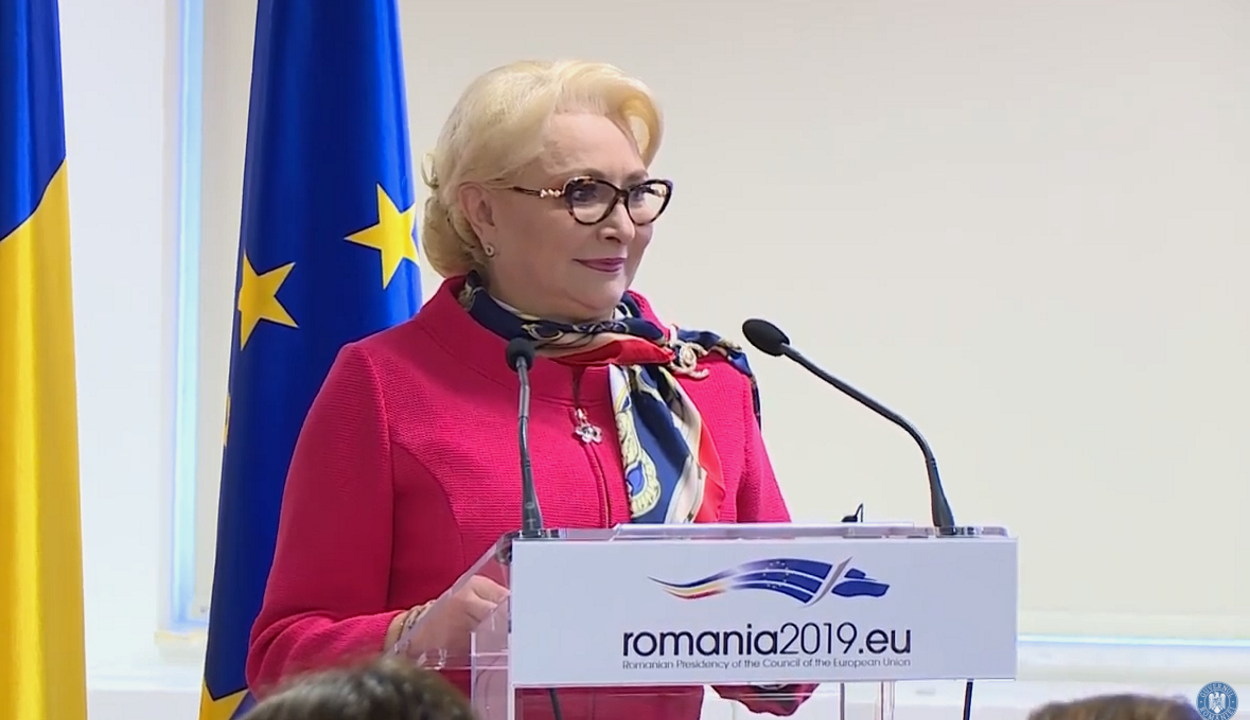 Dăncilă szerint veszélyes, hogy Timmermans a hetes cikkellyel fenyegeti Romániát