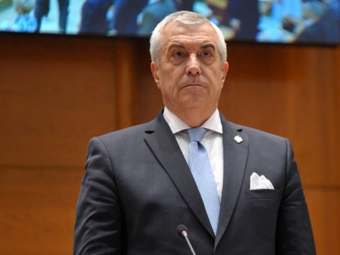 Tăriceanu: az ország fejlődését a korrupció és a párhuzamos állam akadályozza