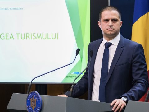 Elfogadta az új turisztikai törvénytervezetet a kormány