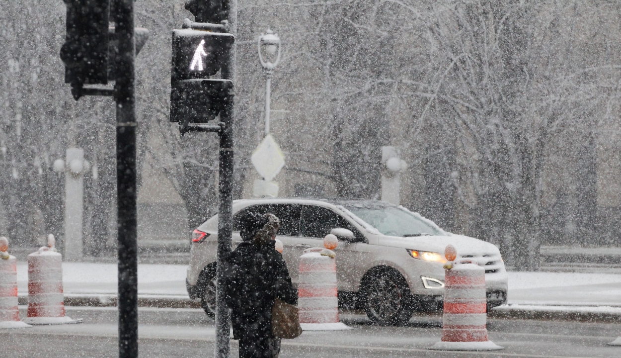 Hóviharok, tornádók tomboltak az Egyesült Államokban