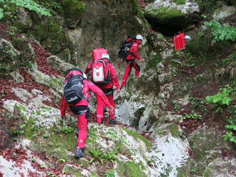 Magyarországi tinédzserek szorultak a hegyimentők segítségére a Madarasi-Hargitán
