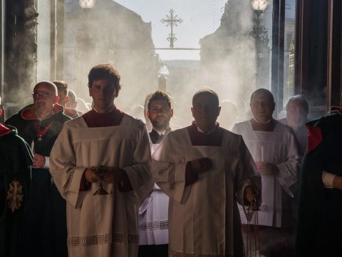 Az élet bűn és halál fölötti győzelmét ünneplik a keresztények