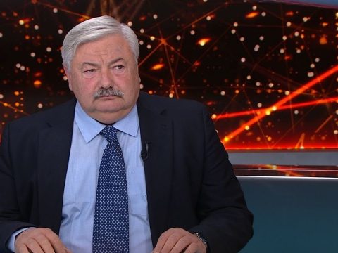 Lomnici: a román-magyar kapcsolatokra is kihatna, ha nem engednék szabadon Bekét és Szőcsöt