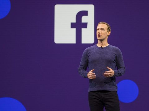 Rekordösszegű, ötmilliárd dolláros büntetést kapott a Facebook