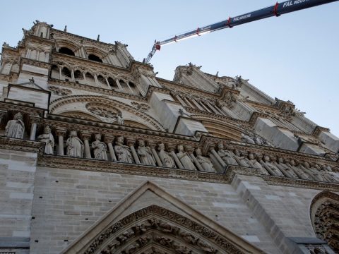 Több idő kell a párizsi Notre-Dame felújításához, mint Macron ígérte
