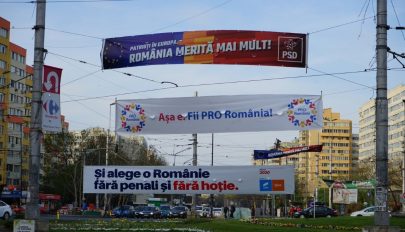 Egymás bannereit próbálják túllicitálni a pártok Bukarestben