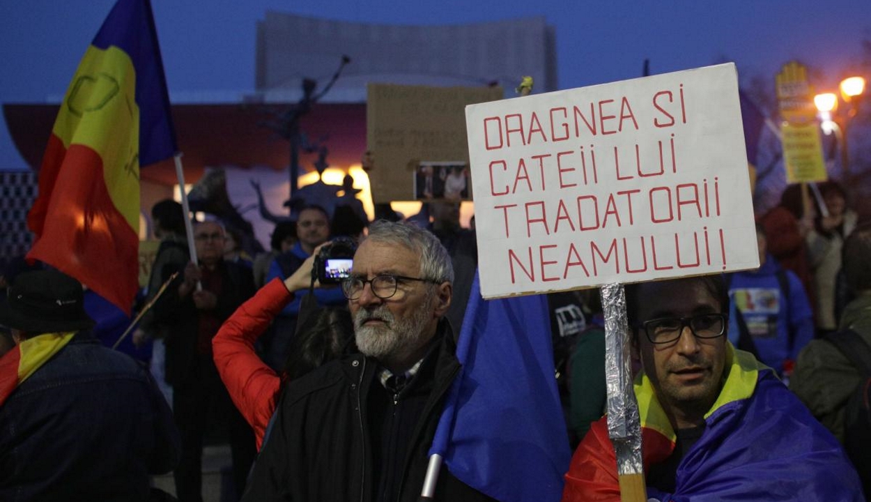 Ismét tüntettek Bukarestben a büntetőjogi törvények módosítása ellen