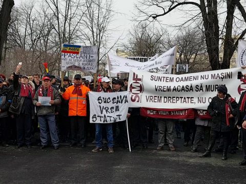 Mintegy ezer vasutas tüntetett Bukarestben