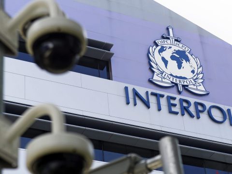 Nemzetközi pedofilhálózatot számolt fel az Interpol, 50 gyereket mentettek ki