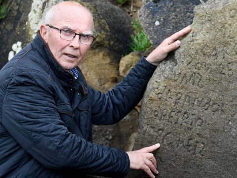 Kétezer euró ütheti a markát, ha megfejti ezt 230 éves feliratot