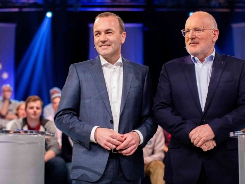 EP-választás: megtartották Manfred Weber és Frans Timmermans első televíziós vitáját