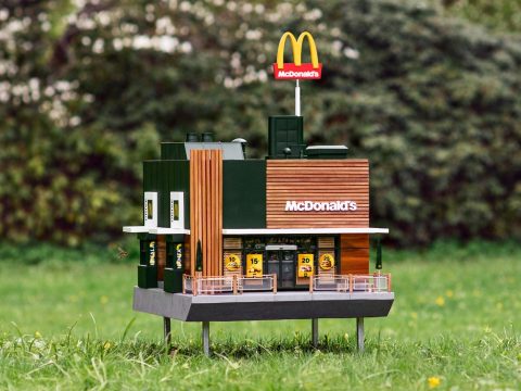 Méheknek nyitott miniatűr éttermet a McDonald’s