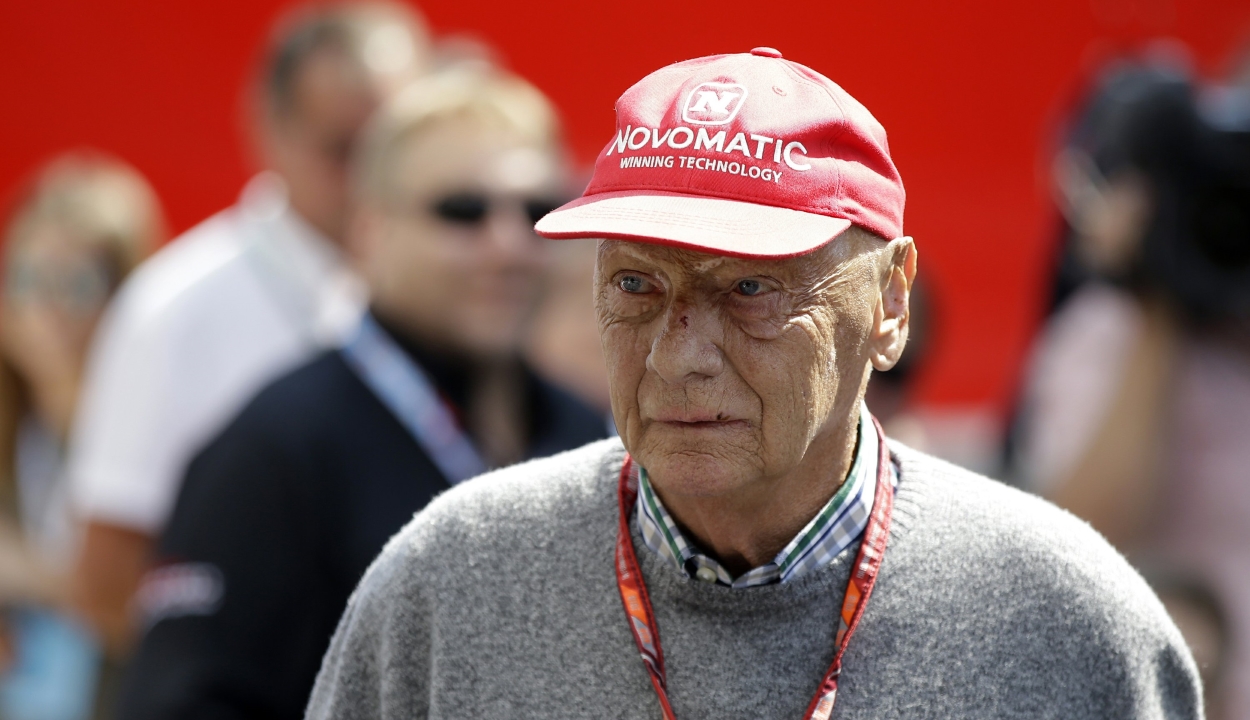 Elhunyt Niki Lauda, a Forma-1 egyik legnagyobb alakja