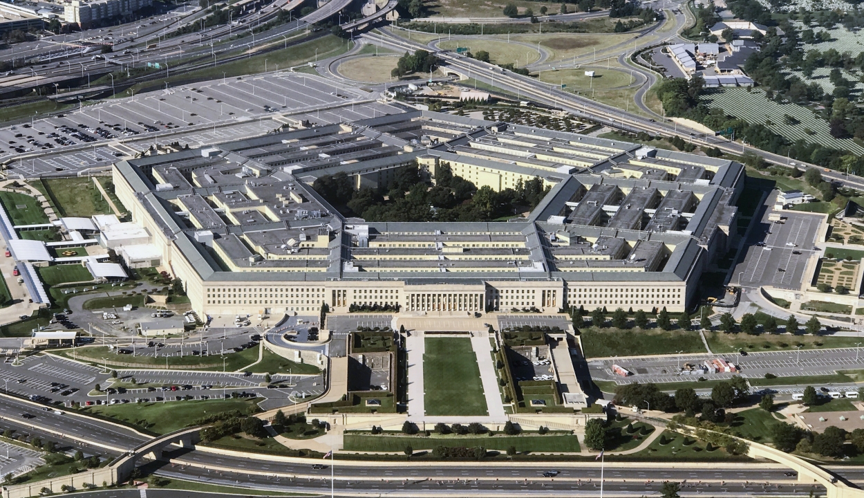 A Pentagon elismerte, hogy volt UFO-kutatási programja