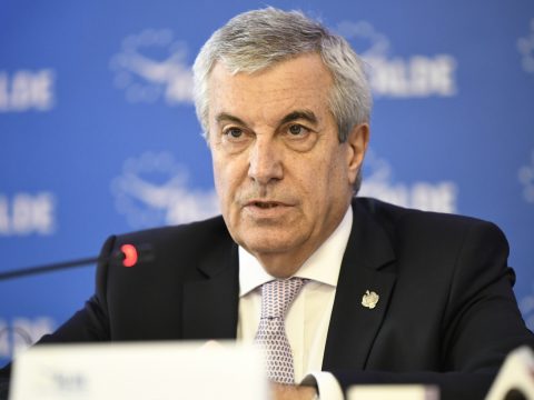 Tăriceanu: Dăncilă kormányfő most már nélkülem megy a parlament elé, Johannis felszólítására