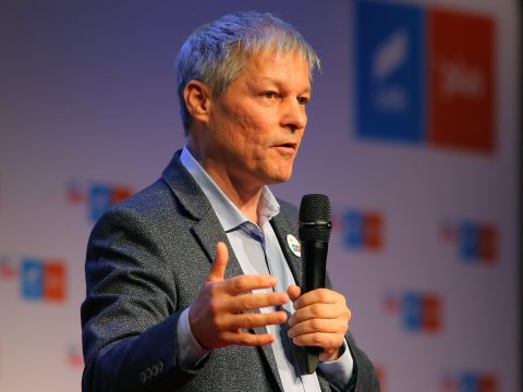 Dacian Cioloșt választották a liberális EP-frakció vezetőjének