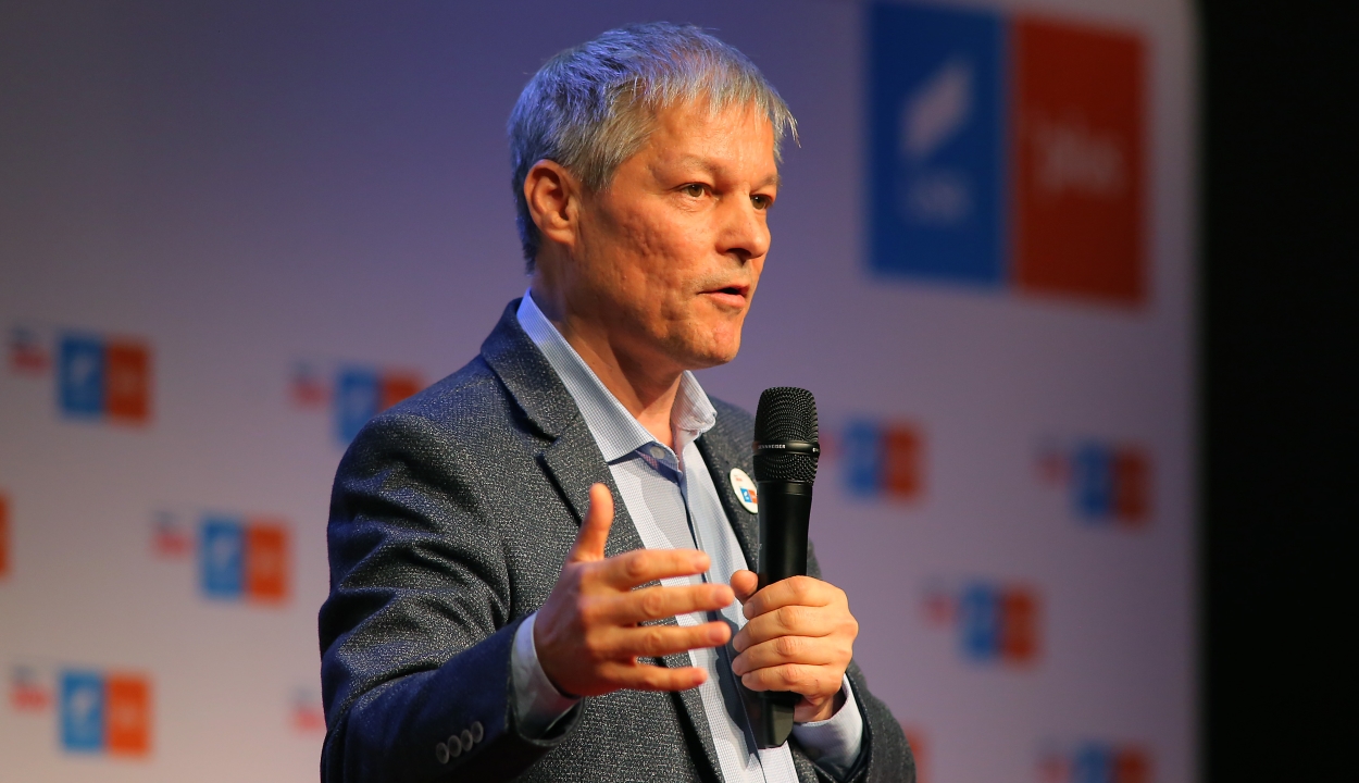 Cioloş: az USR – PLUS fúzióra a parlamenti választások után kerülhet sor