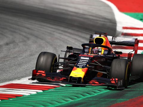 Forma-1: szenzációs győzelmet aratott Verstappen Ausztriában