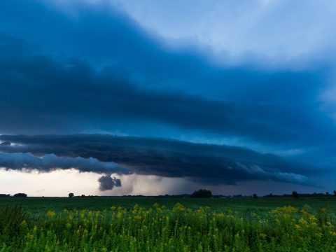 Viharokra és zivatarokra adott ki sárga figyelmeztetést az ANM, erdélyi megyék is érintettek