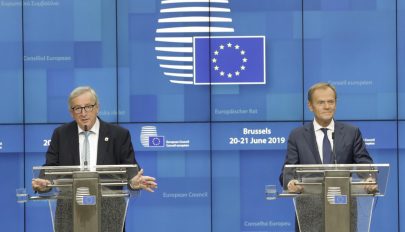 Tusk és Juncker: nem tárgyalható újra a brit kiválási szerződés