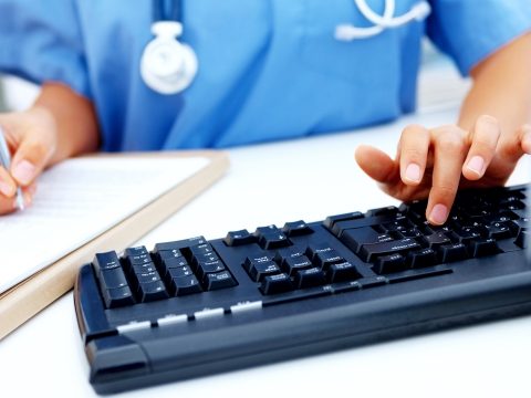 Leállt az egészségügyi rendszert kiszolgáló informatikai platform
