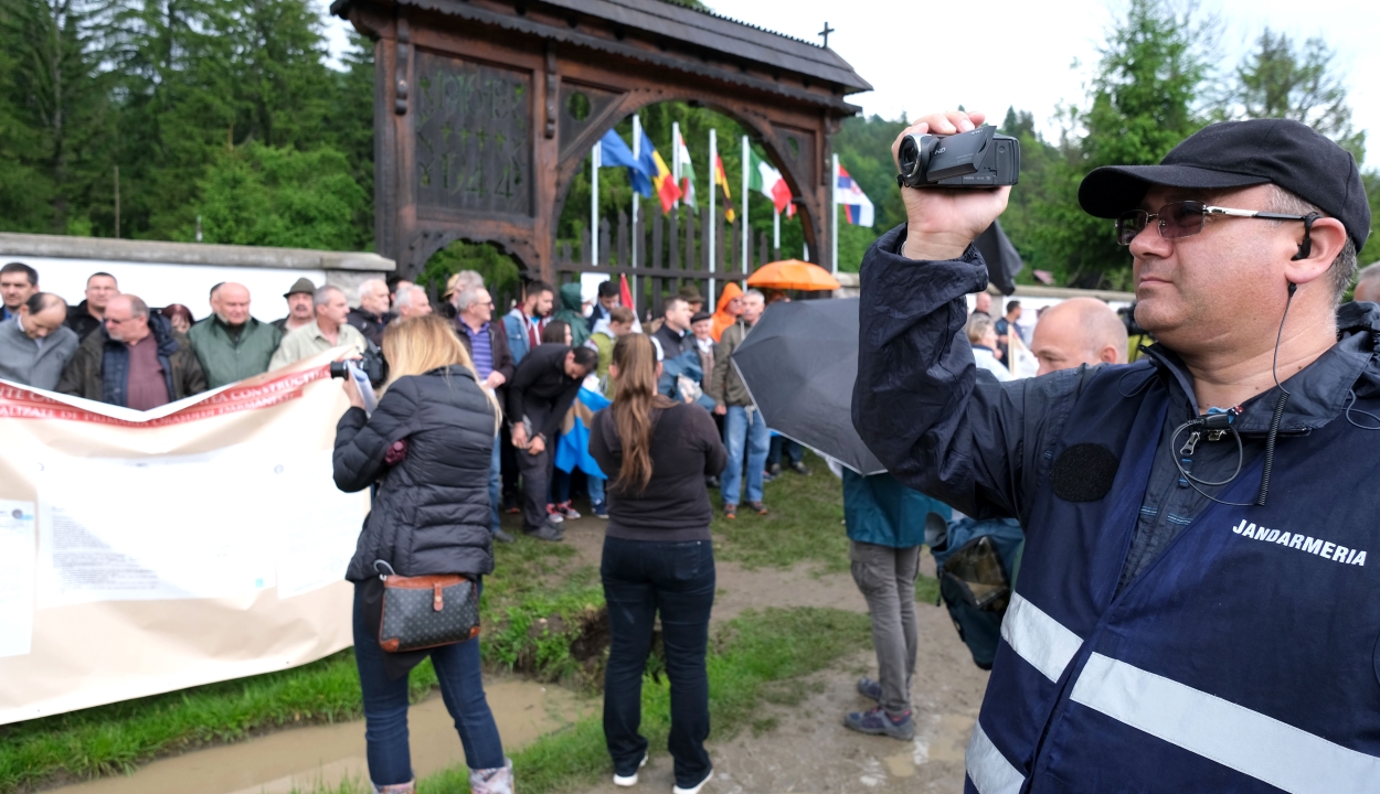 Úzvölgyi incidensek: Borboly Csabát is megbírságolta a román csendőrség