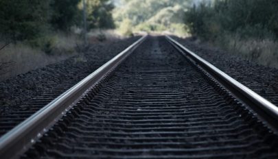 Romániának több mint ezer kilométer vasútat kellene még korszerűsítenie