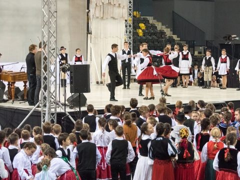 Újabb sikeres évadot zár a Háromszék Táncegyüttes