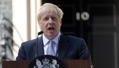 Johnson: semmi sem akadályozhatja meg az októberi Brexitet