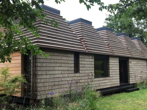 Újrahasznosítható házat építettek parafából brit építészek