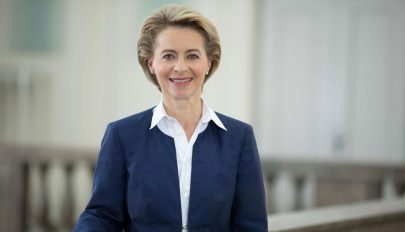 Ursula von der Leyen: újra kell gondolni az európai migrációs elosztási rendszert