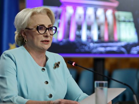 Dăncilă szerint nem kivitelezhető, hogy egy időben tartsák a helyhatósági és a parlamenti választásokat