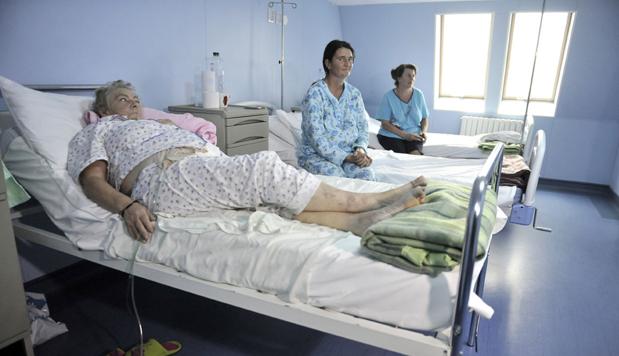 Romániában sok a kórházi ágy de kevés az orvos, és kevés pénzt fordítanak egészségügyre