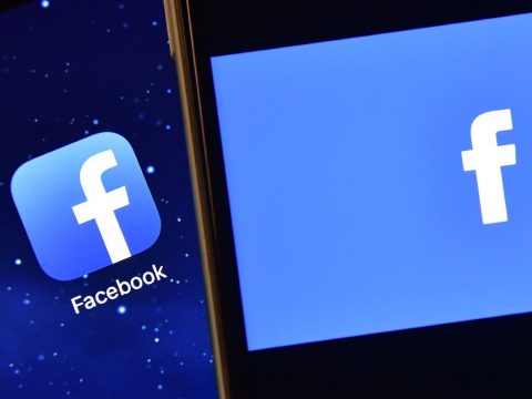 Rekordbírságot szabott ki a Facebookra a magyar versenyhivatal