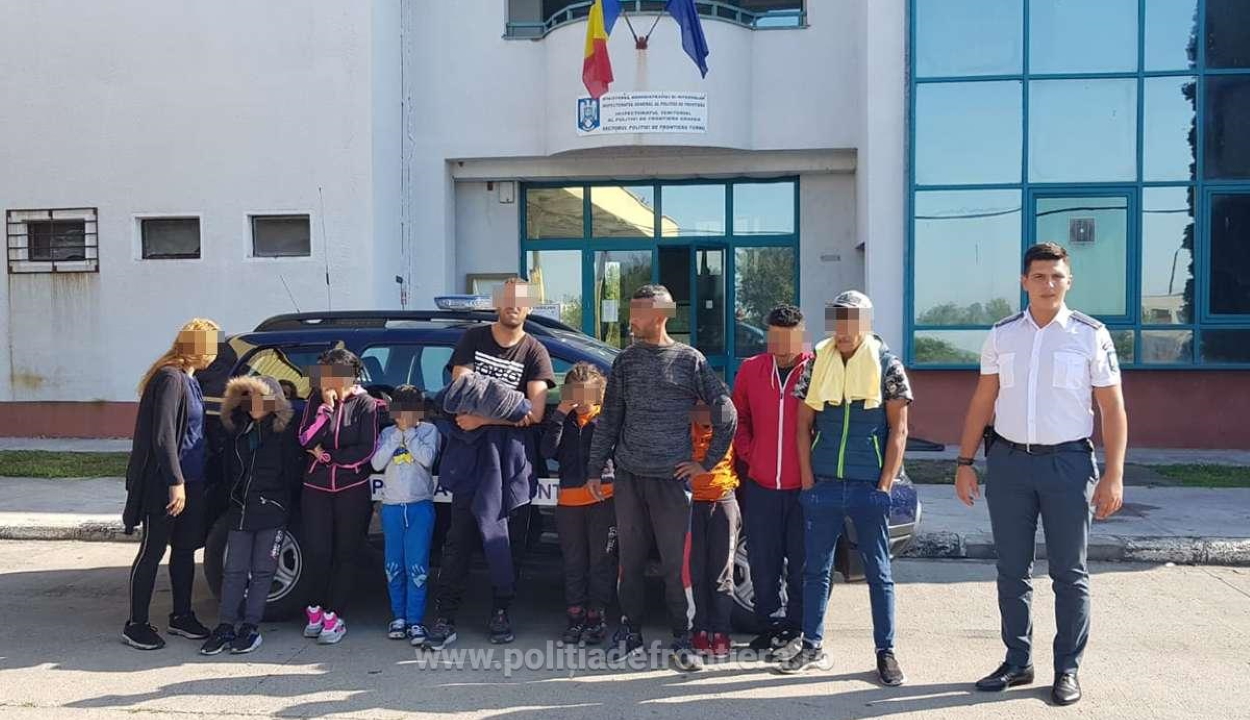 Tíz algériai és palesztinai bevándorlót füleltek le a határrendőrök Arad megyében
