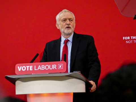 Corbyn: kormányra kerülése után a Munkáspárt azonnal törvénybe iktatja a Brexit-népszavazást