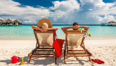 Felmérés: az EU polgárainak közel 30 százaléka nem engedheti meg magának a nyaralást