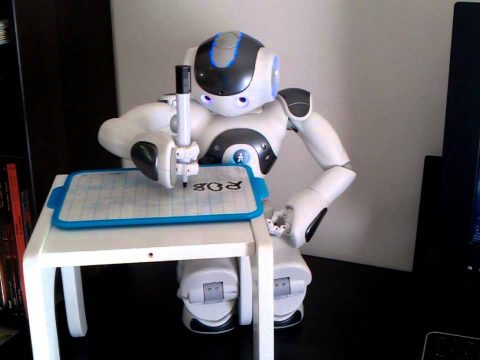 Tudományos híreket tudósító robotot állítottak szolgálatba Kínában