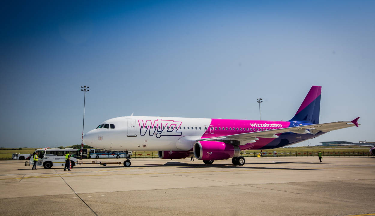 A Wizz Air újabb 100 ezer ingyenjegyet ajánl fel az ukrán menekülteknek