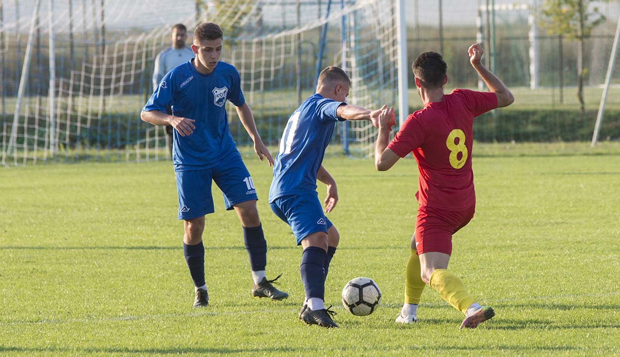 Veretlen, de nyeretlen is a kézdi focicsapat