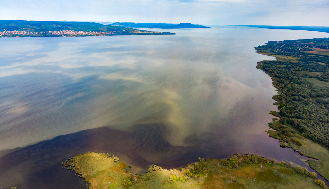 Valami nincs rendben a Balatonnal